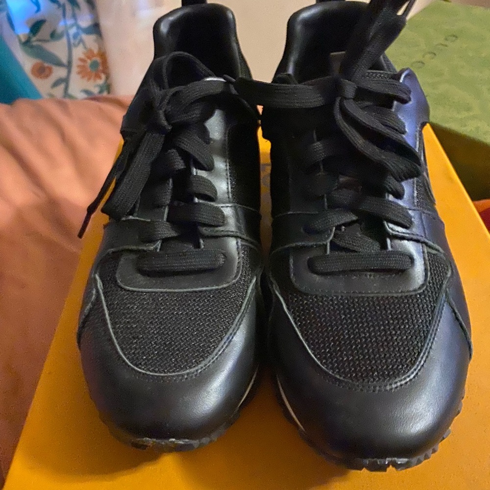 Pre Loved Louis Vuitton sneakers